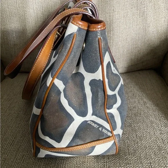 Dooney & Bourke Black, Cream & Tan Giraffe-Print Shoulder Bag - Picture 3 of 15